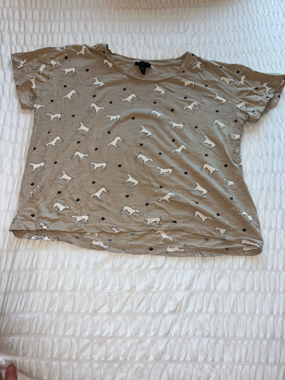 Forever 21 Tan Short Sleeve Tee with White Dog Print